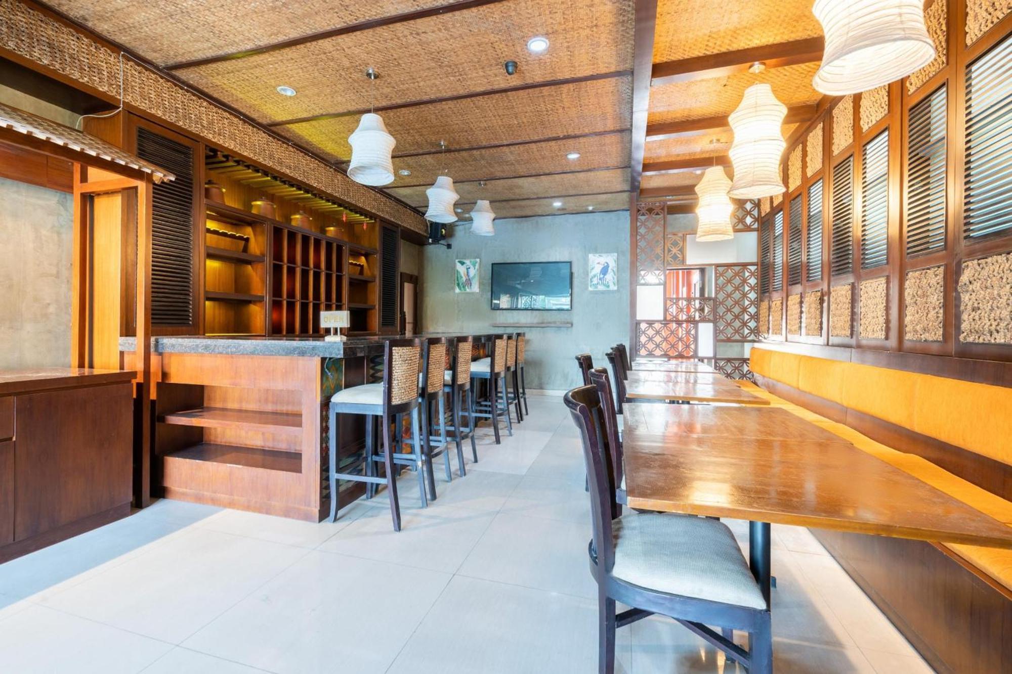 Super Oyo Flagship 91863 Metro House Hotel Surabaya Exterior photo