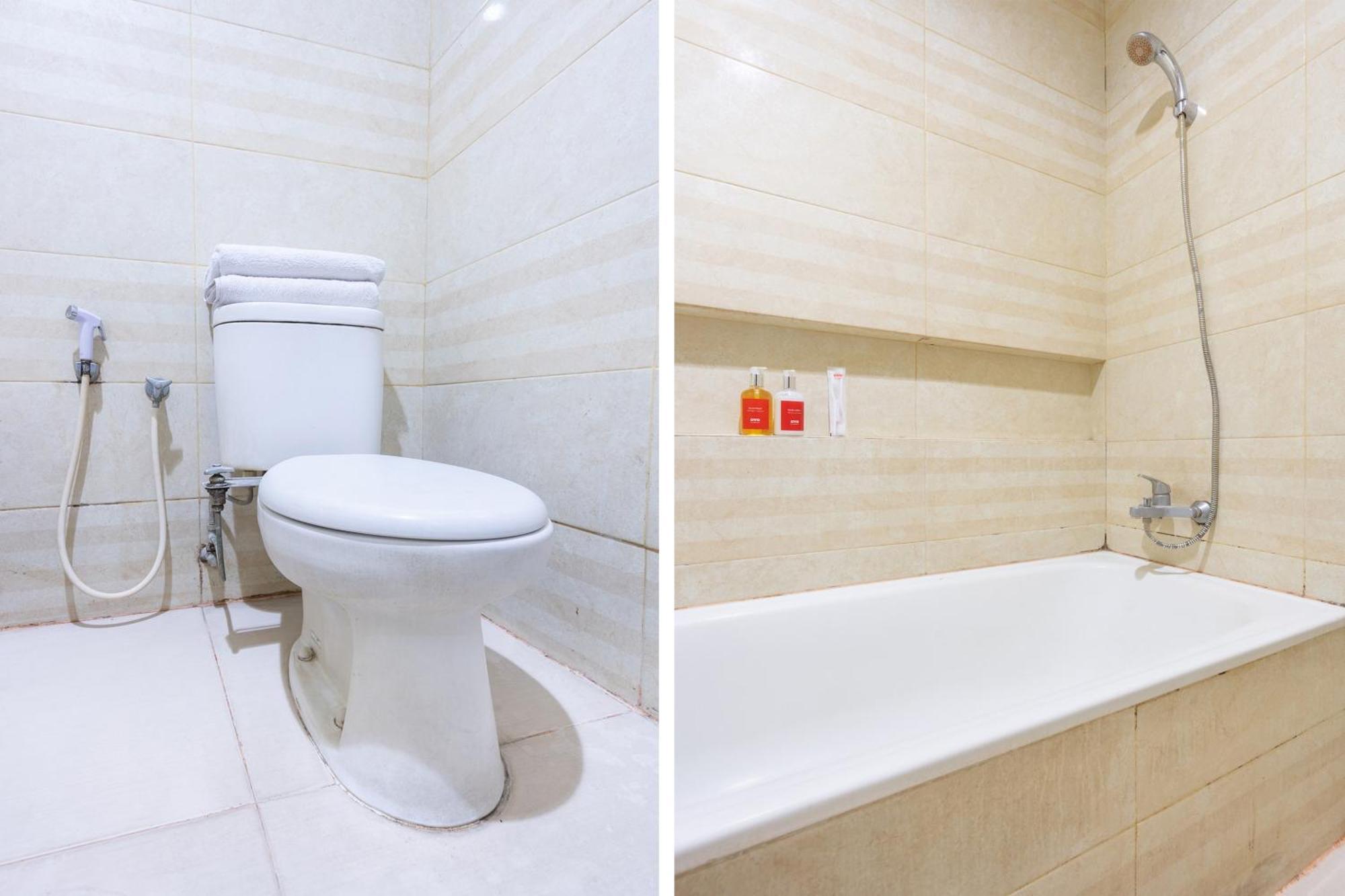 Super Oyo Flagship 91863 Metro House Hotel Surabaya Exterior photo